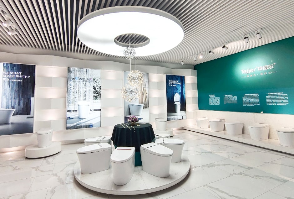 smart toilet supplier